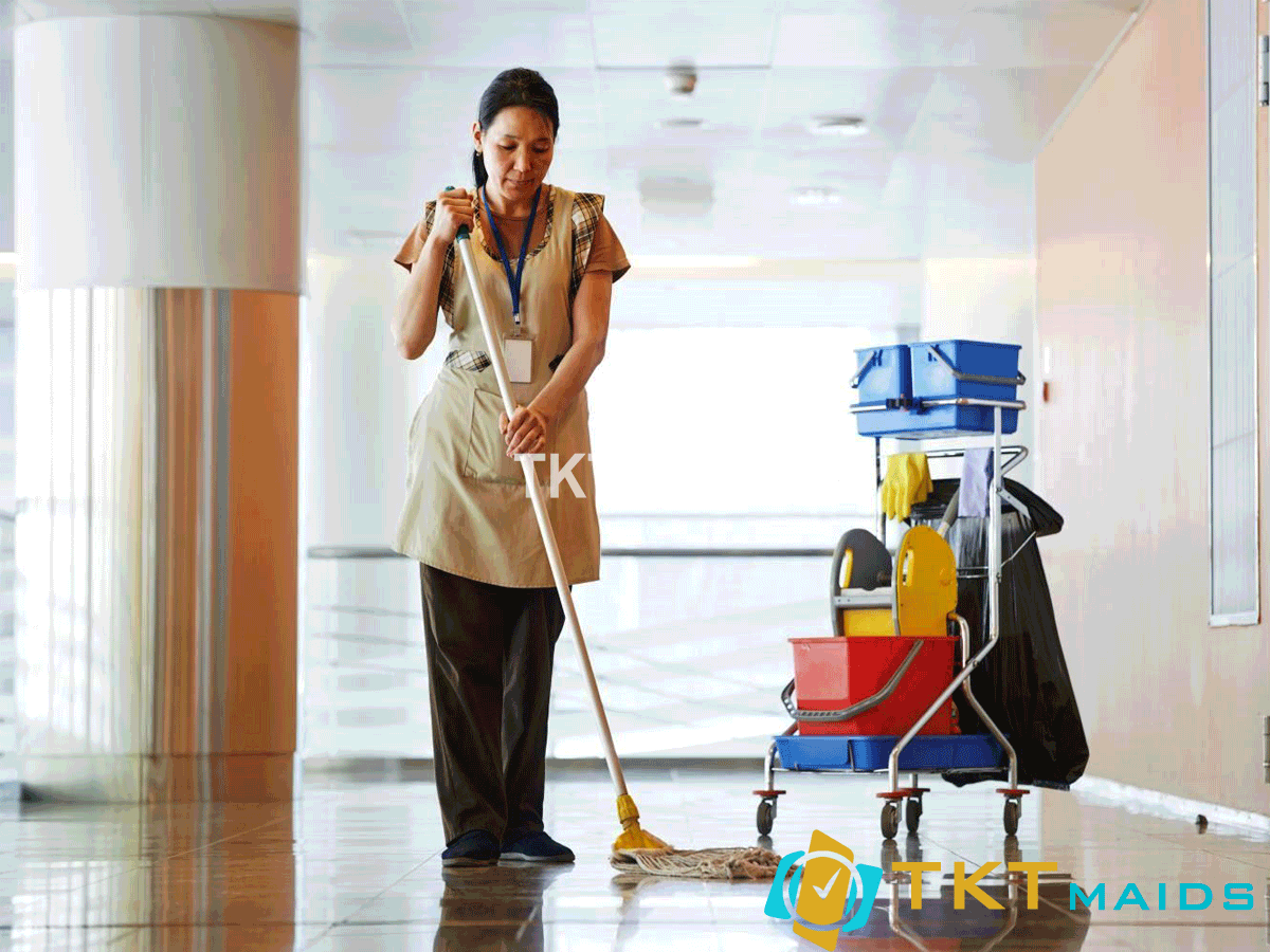 Hình ảnh: Nhân viên vệ sinh công cộng khách sạn