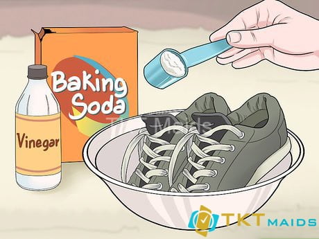 Dùng baking soda để khử mùi hôi giày của bạn